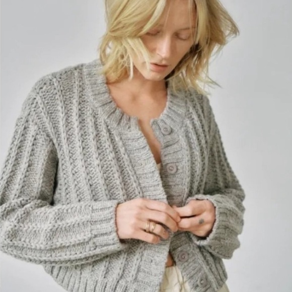 Ozma Sweaters - OZMA Louise Cardigan, Eco-Soft Alpaca Cotton Cropped Sweater in Heather Grey XS